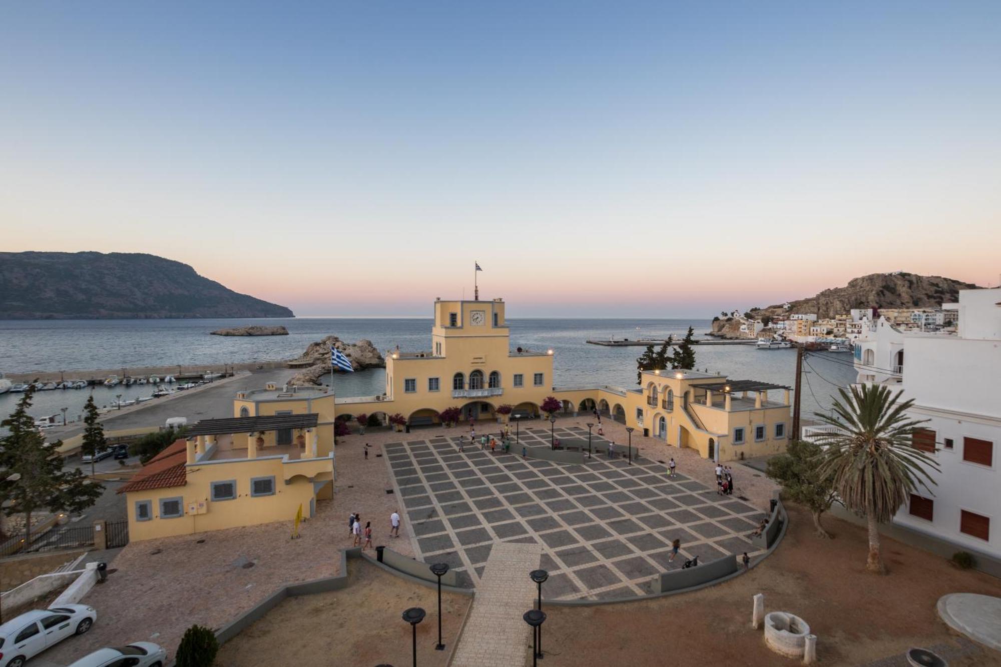 Atlantis Hotel Karpathos Extérieur photo