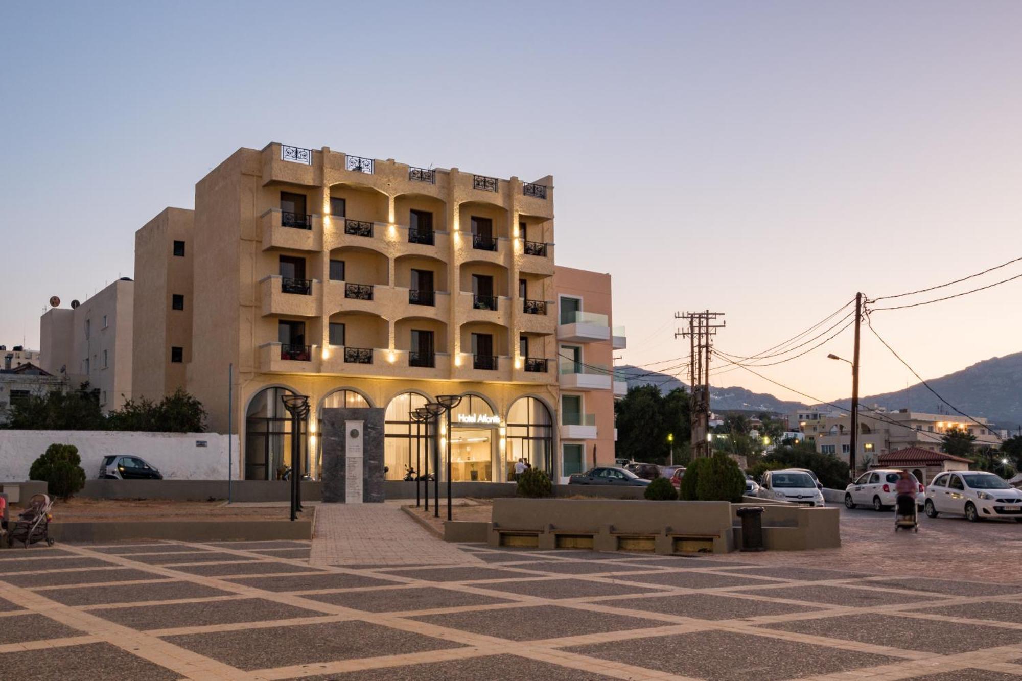 Atlantis Hotel Karpathos Extérieur photo