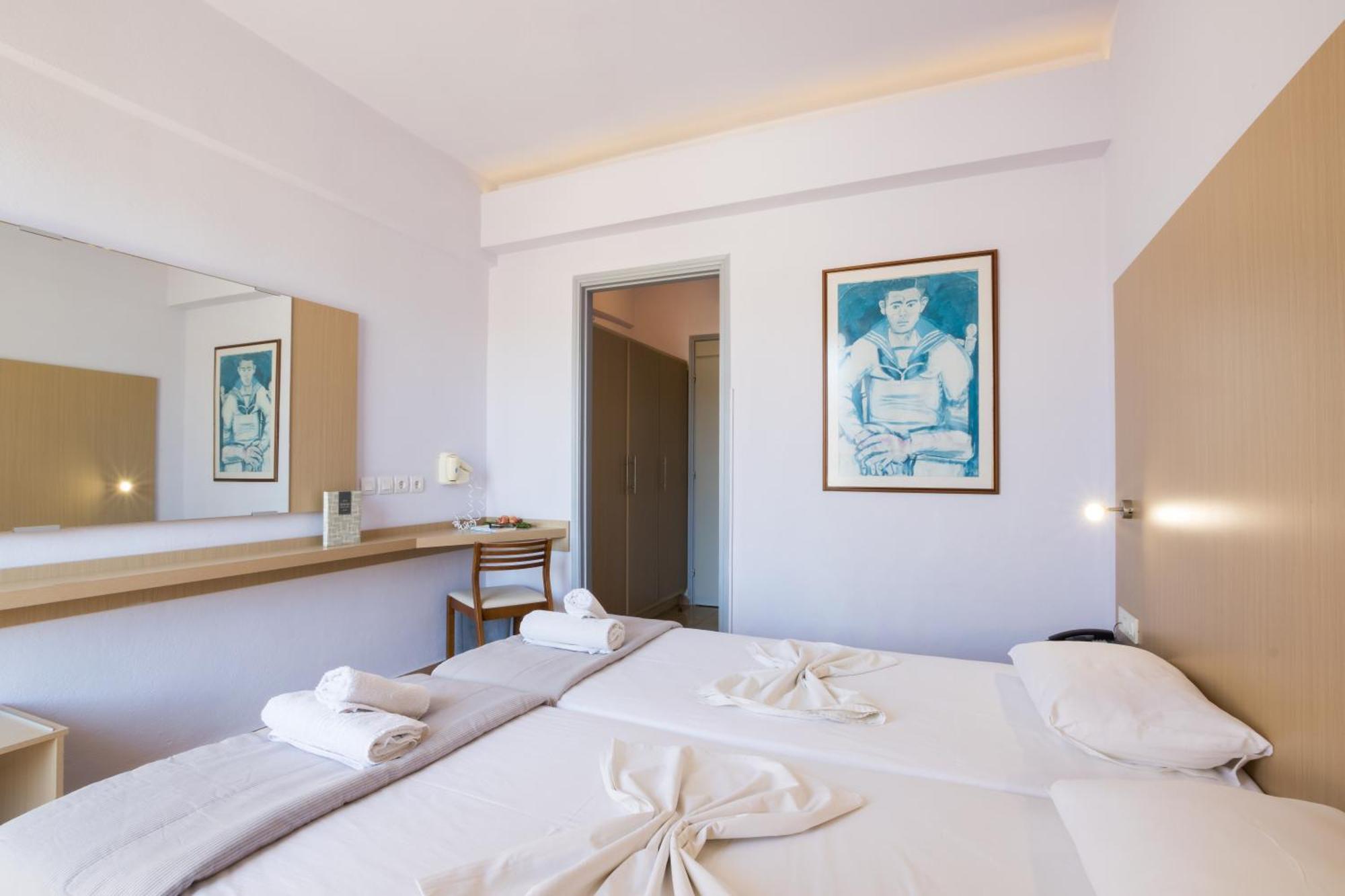 Atlantis Hotel Karpathos Extérieur photo