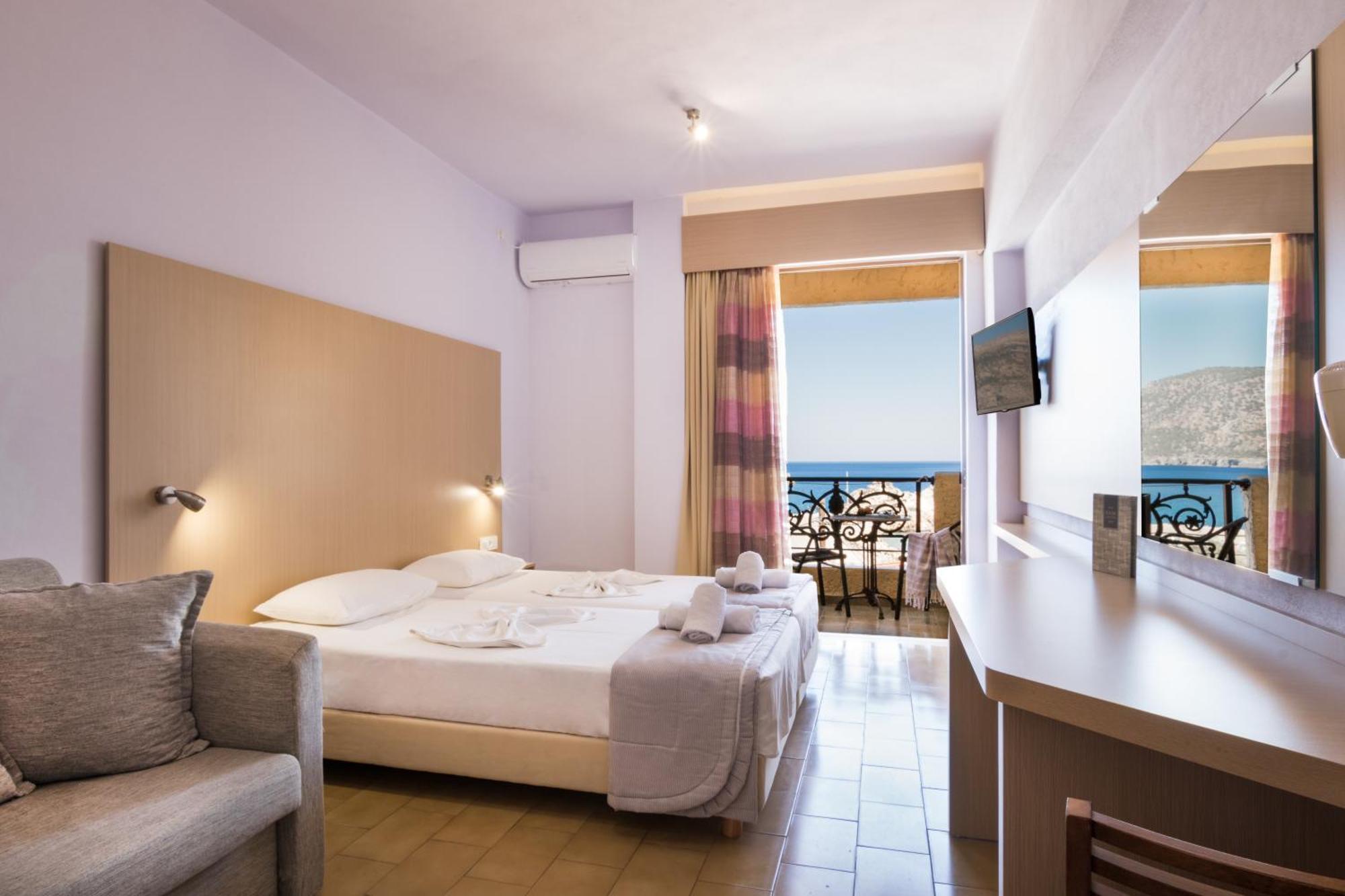 Atlantis Hotel Karpathos Extérieur photo