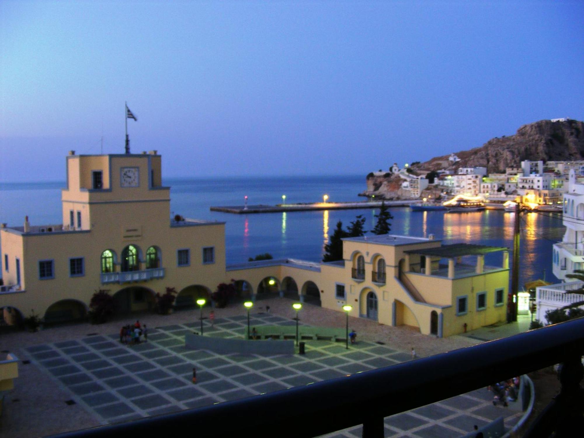 Atlantis Hotel Karpathos Extérieur photo
